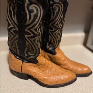 Elegant Tan Heeled Boots